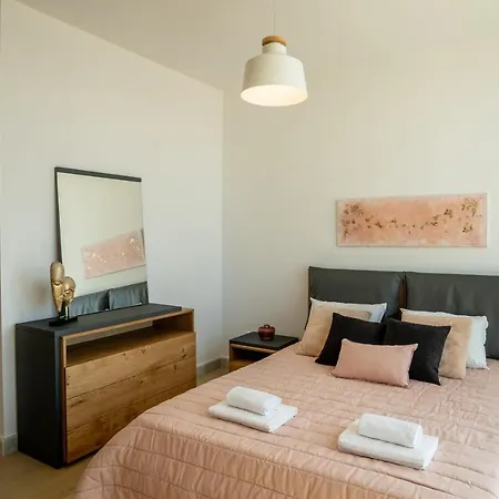 Kinyras 13, 3 Bedroom With Private Pool * Πάφος